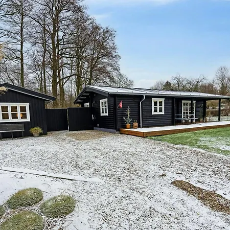 Comfortable Summer House In