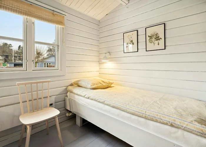 Comfortable Summer House In *